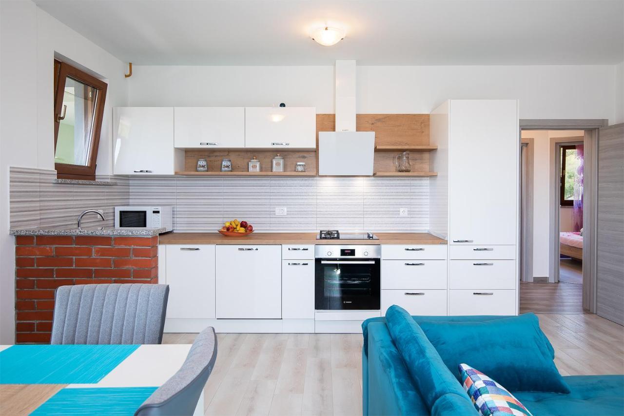 Kaylie Apartment Pula Extérieur photo