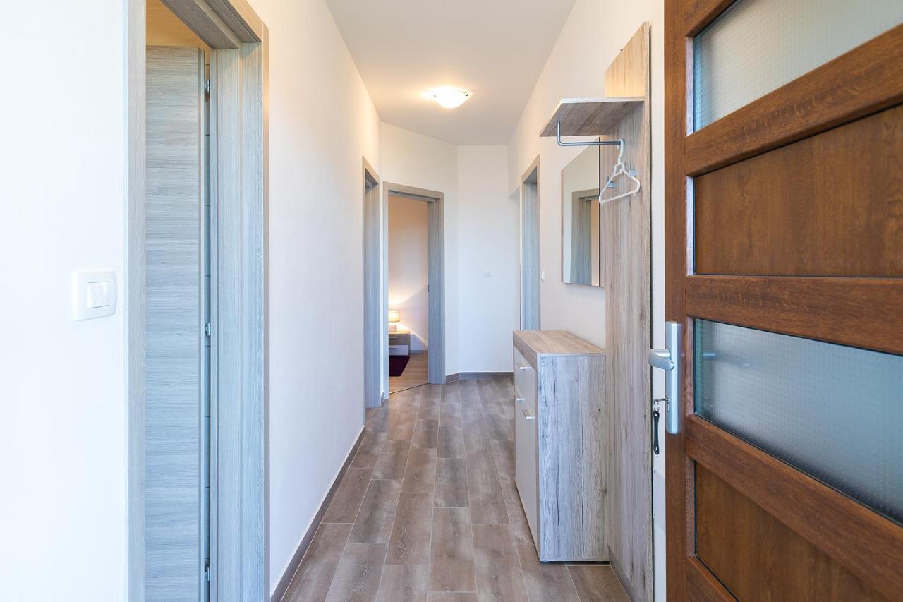 Kaylie Apartment Pula Extérieur photo